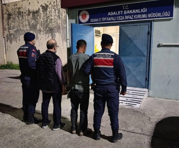Sahte polislerin 'kuyumcu soygunu' tuzağı Adana'da yaşlı çiftin 2 kilogram altını çalındı 3