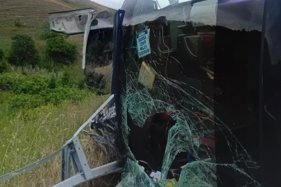 İstanbul-İzmir Otoyolu'nda yolcu otobüsü devrildi: Susurluk'ta can pazarı, 25 yaralı