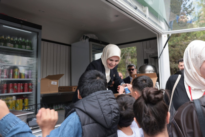 Bakan Göktaş gençlerle 19 Mayıs festivalinde buluştu