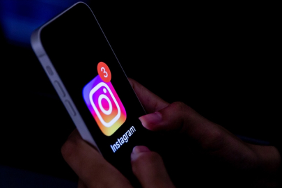 Instagram’ın “Şipşak” özelliği başa bela oldu! Tuşa basan görüntüyü yanlışlıkla paylaşıyor