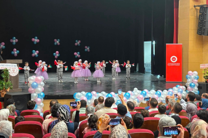 Silifke'de miniklerin Kur'an heyecanı: Yıl sonu gösterisinde duygu dolu anlar yaşandı