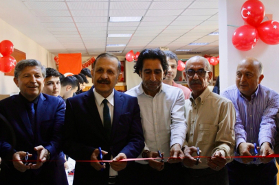 Seyhan ÇEP Ticaret Mesleki ve Teknik Anadolu Lisesi’nde TÜBİTAK 4006 Bilim Fuarı açıldı