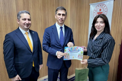 Yüreğir’de eğitimde renkli dokunuş: Öğrenciler ve öğretmenler el ele verdi
