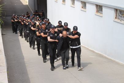 Adana ve Mersin'deki uyuşturucu imalathanelerine dev operasyon: 22 tutuklama