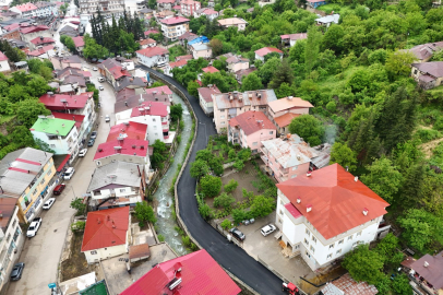 Saimbeyli yaz sezonuna hazırlanıyor: Sokak sağlıklaştırma ve asfaltta büyük hamle