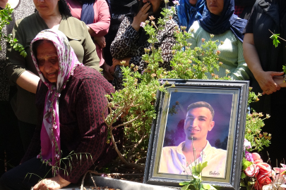 Hatay'ı ağlatan veda: Selde hayatını kaybeden 19 yaşındaki Deniz son yolculuğuna uğurlandı