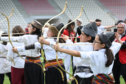 Osmaniye'de "Geleneksel Türk Okçuluğu Yarışması" düzenlendi