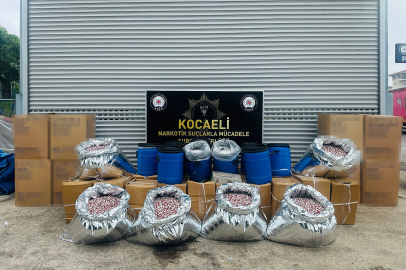Kocaeli'de rekor uyuşturucu operasyonu: 40 milyon hap üretecek 1 ton ham madde ele geçirildi