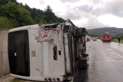 Tokat’ta minibüs devrildi: 4 yaralı