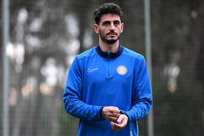 Samet Akaydın’ın yeni adresi merak konusu oldu! Menajerinden transfer açıklaması