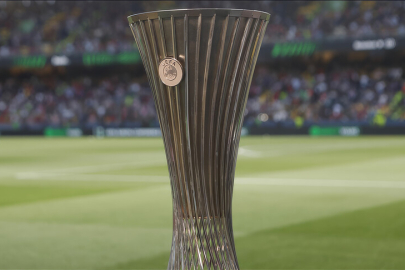 UEFA Konferans Ligi’nde dev final: Kupa için nefesler tutuldu