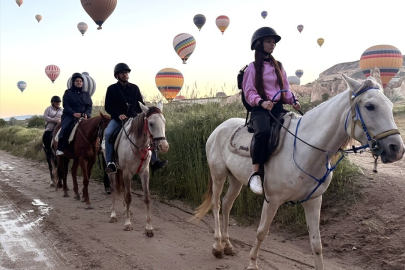 Kurban Bayramı tatilinde Kapadokya’ya turist akını! Balon turlarında yoğunluk yaşandı
