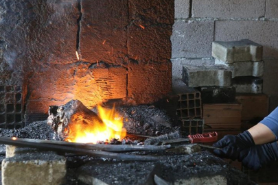 Adana’da sakatatçılar bayramda kelle ve paça mesaisi yapıyor