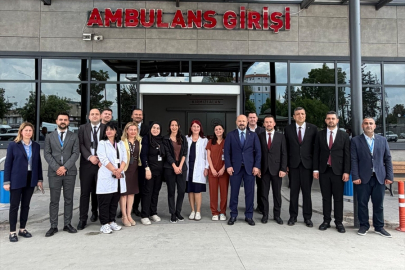 Adana'da bayramda görev başındaki sağlık çalışanları unutulmadı