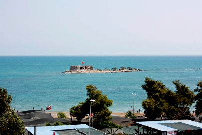 Bayram tatilinin gözdesi Yumurtalık’ta güvenlik alarmı