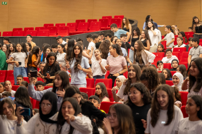 LGS öncesi moral dopingi: Mersin’de öğrencilere unutulmaz konser