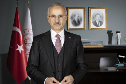 Bakan Uraloğlu: Dörtyol-Hassa Demiryolu ve Otoyolu Projesi ile Amik Ovası'na ulaşım 1 saatten 5 dakikaya düşecek