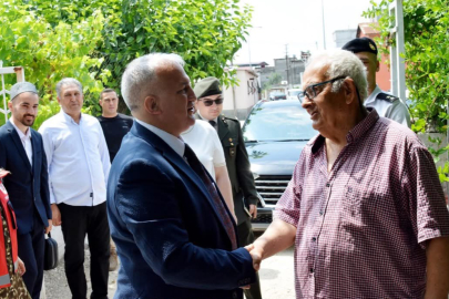 Ceyhan Kaymakamı Ramazan Kurtyemez, Kurban Bayramı’nda şehit ailesini yalnız bırakmadı