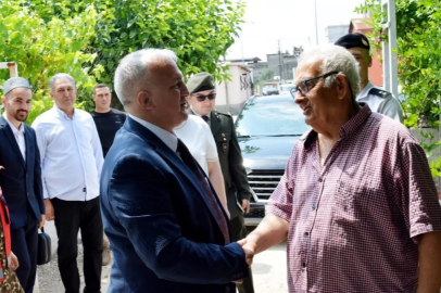 Ceyhan Kaymakamı Ramazan Kurtyemez, Kurban Bayramı’nda şehit ailesini yalnız bırakmadı