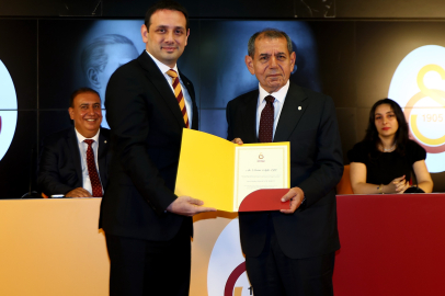Galatasaray Başkanı Dursun Özbek mazbatasını aldı