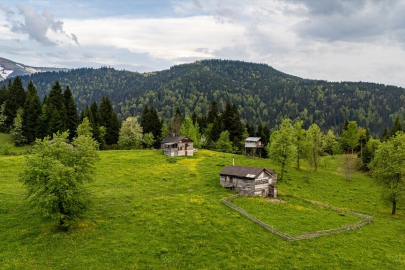 Trabzon yaylalarından kartpostallık görüntüler mest etti