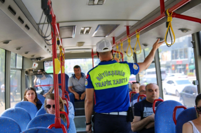 Adana’da sıcak havada toplu taşımada klima açılmaması çileden çıkardı