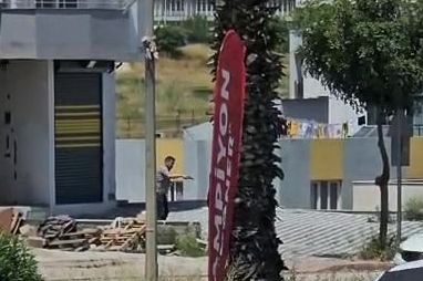 Emekli polisin oğlunu vurduğu o anlar cep telefonu kamerasında