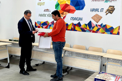 Öğrencilerden dikkat çeken proje: Atık malzemelerle hazırlanan sergi, açılışla birlikte görücüye çıkıyor