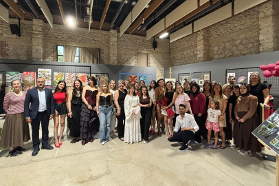 Çukurova’da mezuniyet gururu: Genç tasarımcıların eserleri Çırçır Sanat Merkezi’nde
