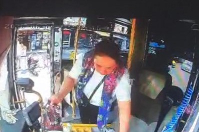 Adana'da otobüs şoförünün parasını çalıp kaçtı