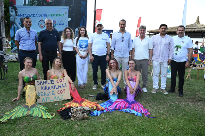 Antalya'da ‘deniz kızları' eşliğinde dip temizliği