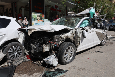 Elazığ’da freni patlayan kamyon dehşet saçtı: 10 araç hasar gördü, 5 yaralı