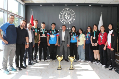 Antalya'da Kayseri rüzgarı: Kick Boks Dünya Kupası'nda madalya şov!