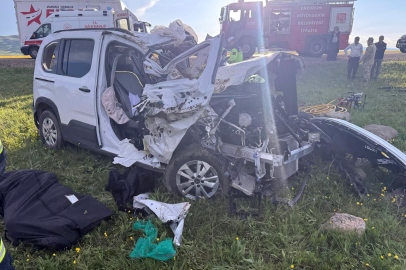 Erzurum'da feci kaza: Takla atan araçta 1'i bebek 3 kişi hayatını kaybetti