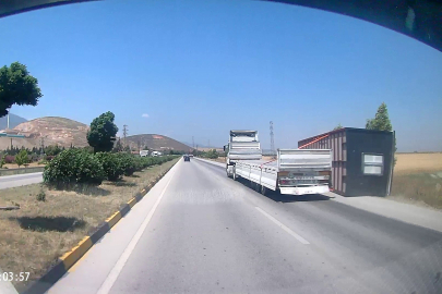 Hatay'da akılalmaz olay: Fırtınanın uçurduğu tır konteyneri yola savruldu