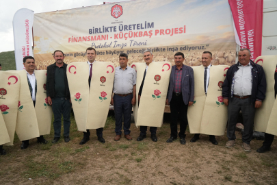 Niğde'de hayvancılıkta tarihi imza: Üreticiye 1 milyon 200 bin TL faizsiz destek