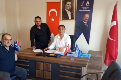 Anahtar Parti Ceyhan İlçe Başkanlığında teşkilatlanma sürüyor