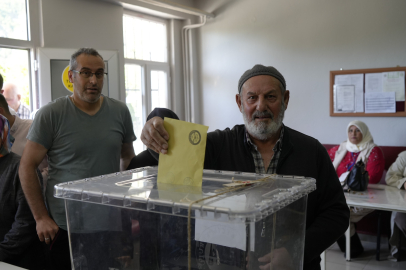 Gümüşhane'nin Tekke beldesinde seçim başladı