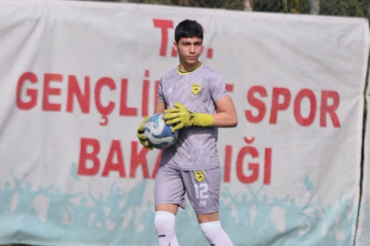 Necati Aras Kaya, başarısıyla dikkatleri üzerine çekiyor