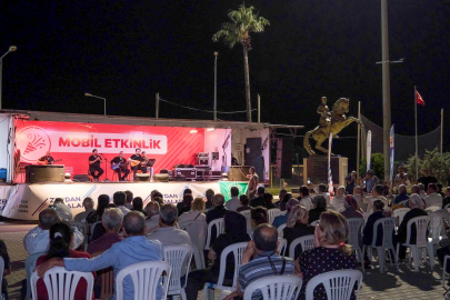 Karataş'ta Gadir-i Hum Bayramı coşkusu: Yüzlerce kişi Atapark'ta buluştu