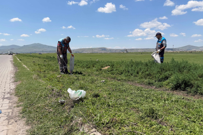 Kayseri Hacılar Belediyesi'nden Hürmetçi Sazlığı yolunda kapsamlı çevre temizliği