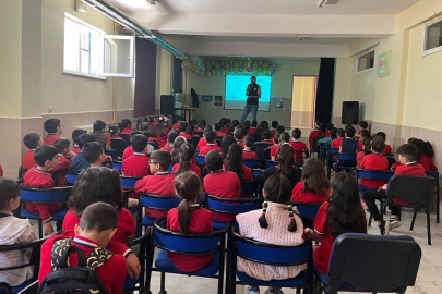 Niğde Emniyeti'nden okullarda 'Siber Güvenlik' seferberliği