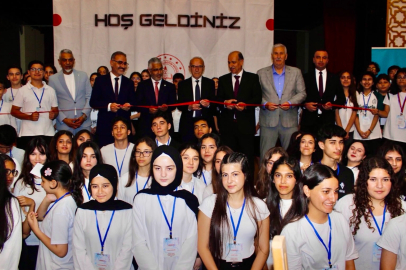 Yüreğir’de bilim rüzgârı: TÜBİTAK 4006-C Bilim Fuarları Festivali düzenlendi