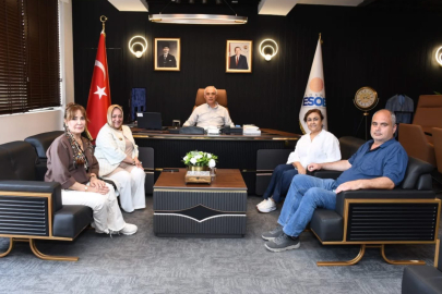 Adana Kadın Kooperatifler Birliği’nden Niyazi Göger’e “Hayırlı Olsun” ziyareti