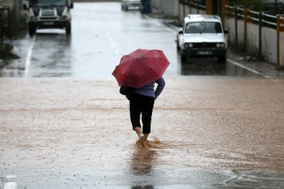 13 Haziran hava durumu: Gökgürültülü sağanak geliyor! Cumartesi günü dışarı çıkacaklar dikkat
