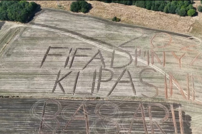 Kırklarelili çiftçi tarlasına pullukla "2026 FIFA Dünya Kupası'nda Başarılar Türkiyem" yazdı