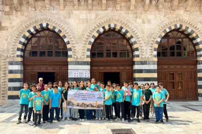 Öğrenciler “Şehrimin Tarihini Tanıyorum” projesiyle Adana’nın tarihine yolculuk yaptı