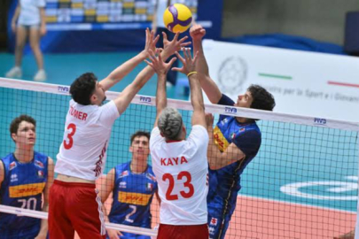 A Milli Erkek Voleybol Takımı, İtalya'ya 3-0 mağlup oldu