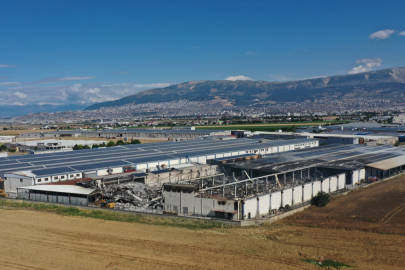 Kahramanmaraş'ta tekstil fabrikasındaki yangının hasarı gün ağarınca ortaya çıktı