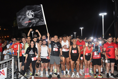 MG Gece Koşusu renkli görüntülere sahne oldu